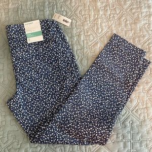Pixie ankle length patterned pants